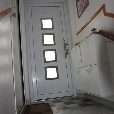 Zisas-3